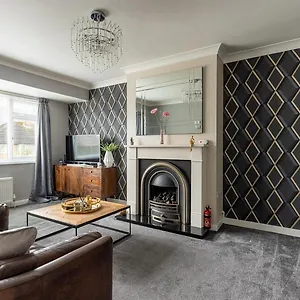 https://woodfield-road-two-bed-in-with-cosy-living-room-fire.yorkshirehotels.net